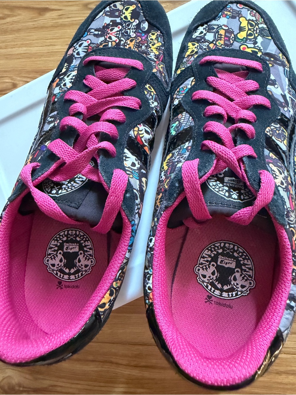 Limited Edition Preloved Onitsuka Tiger Tokidoki Perfect for Cat Lovers❤️ - Picture 3 of 7